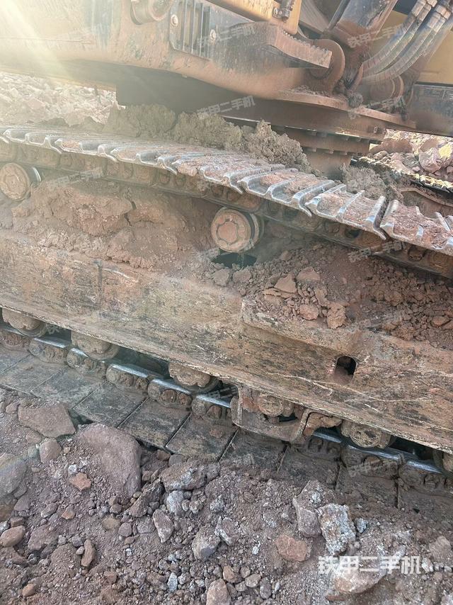 右側(cè)履帶整體（行走機(jī)構(gòu)）