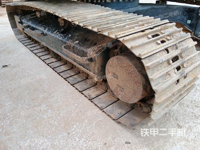 單側(cè)履帶整體（整機(jī)外觀）