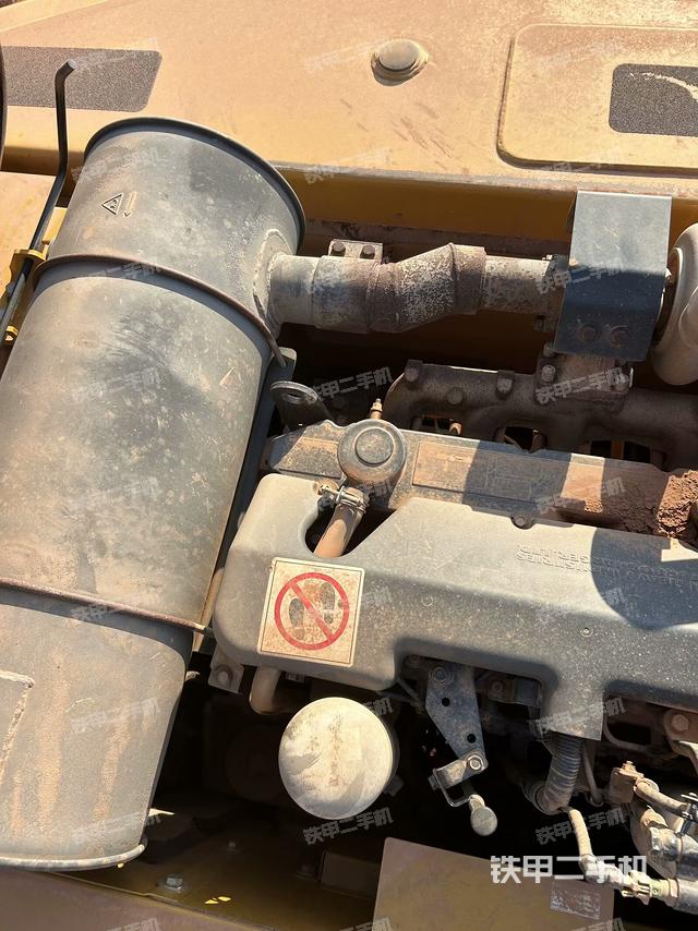 氣門室蓋螺絲特寫（上車部件）