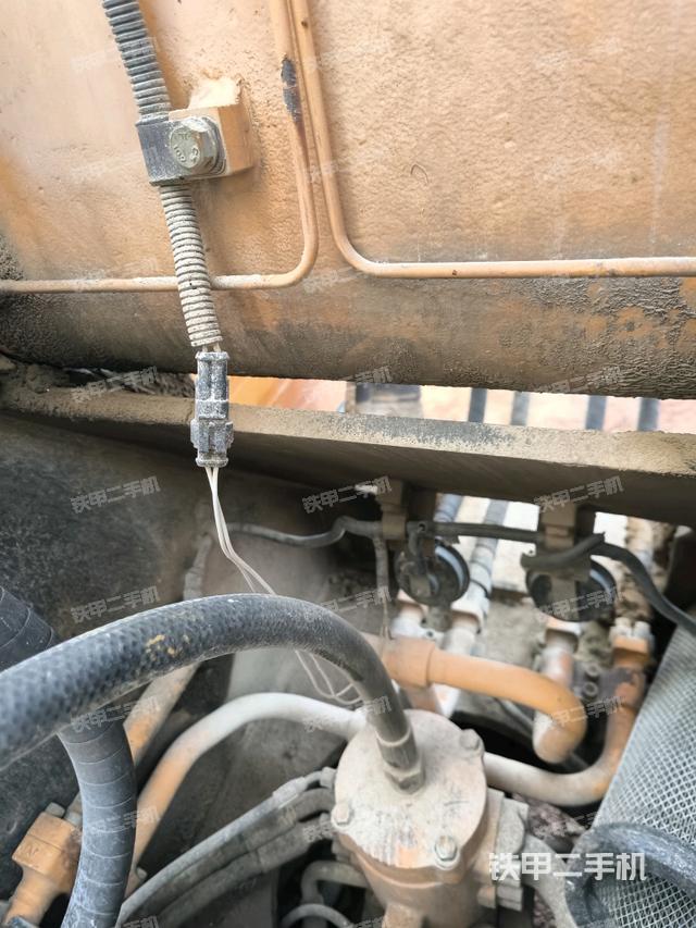 氣門室蓋螺絲特寫（上車部件）