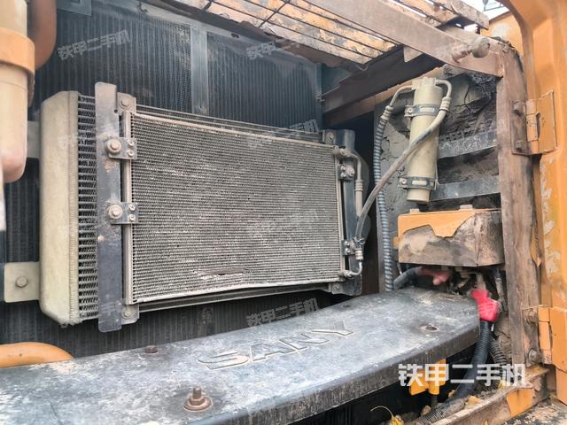 電瓶（大件艙室）