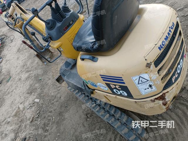 整機(jī)右后45°(整機(jī)外觀) 整機(jī)右后45°(整機(jī)外觀)