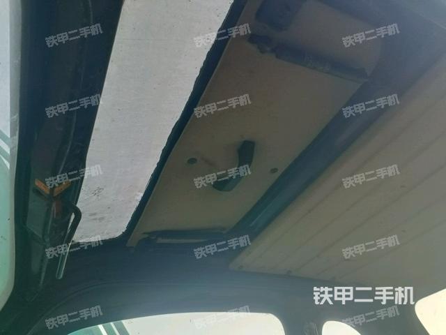 后窗玻璃角標(駕駛室部分) 后窗玻璃角標(駕駛室部分)
