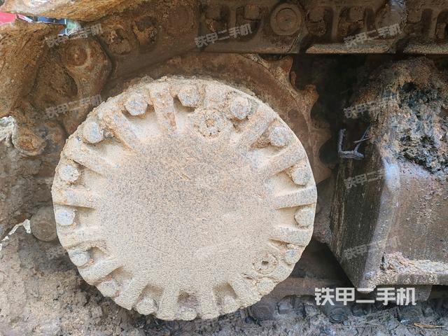 左驅(qū)動(dòng)輪(行走機(jī)構(gòu)) 左驅(qū)動(dòng)輪(行走機(jī)構(gòu))