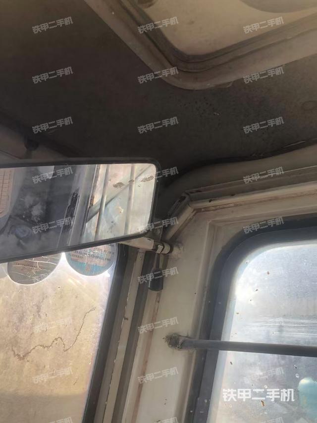 座椅左側(cè)控制臺/音響/含左手柄（駕駛室部分）