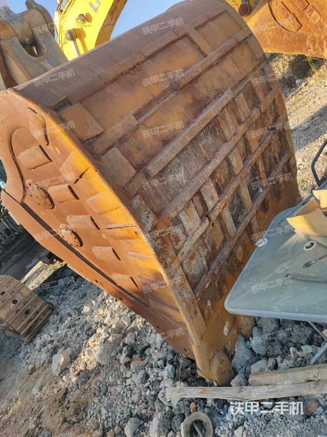 鏟斗45度（工作和回轉(zhuǎn)裝置）