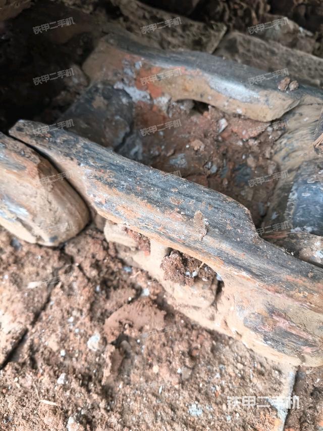 右側(cè)行走馬達(dá)蓋板（行走機(jī)構(gòu)）