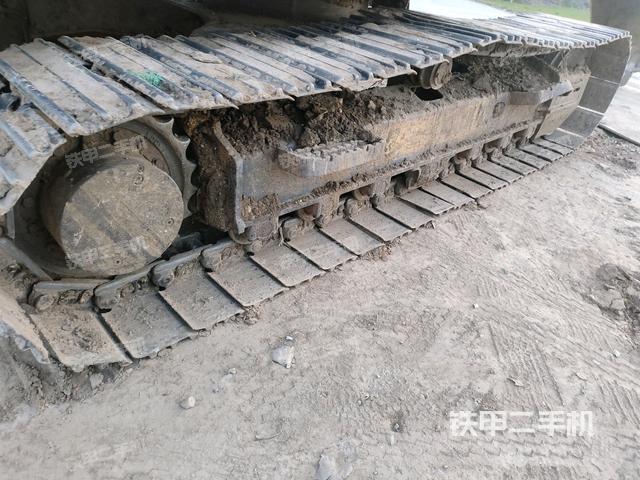 右側(cè)行走馬達(dá)蓋板（行走機(jī)構(gòu)）