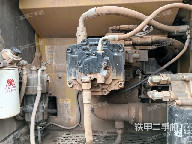 液壓泵斜45?左(大件艙室) 液壓泵斜45?左(大件艙室)