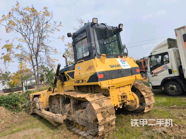 左后45°（推土機(jī)整車外觀）