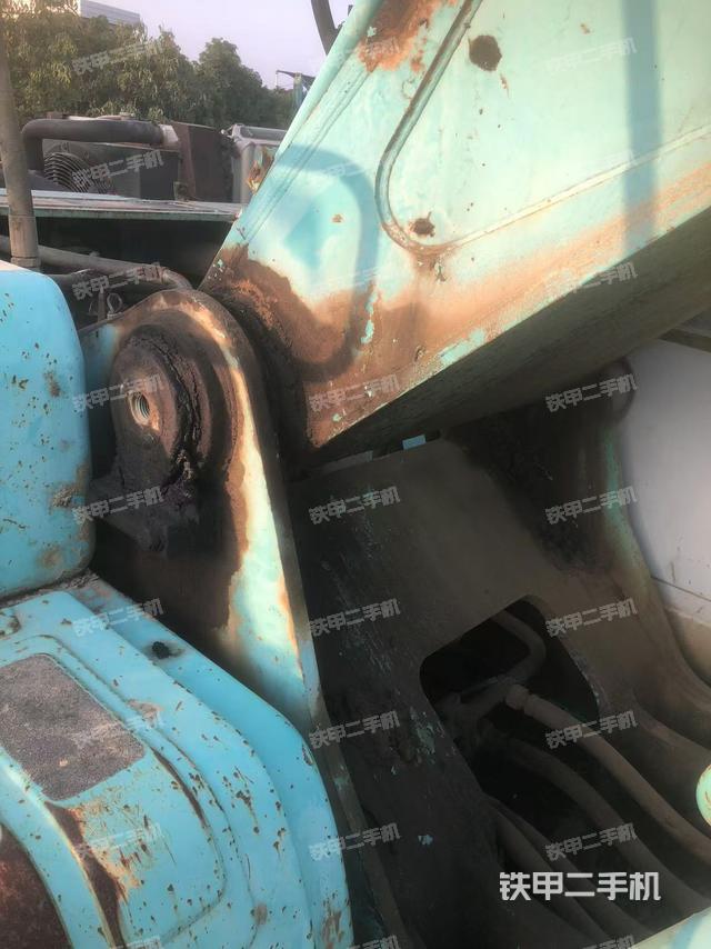 大臂油缸整體?豎拍（工作和回轉(zhuǎn)裝置）