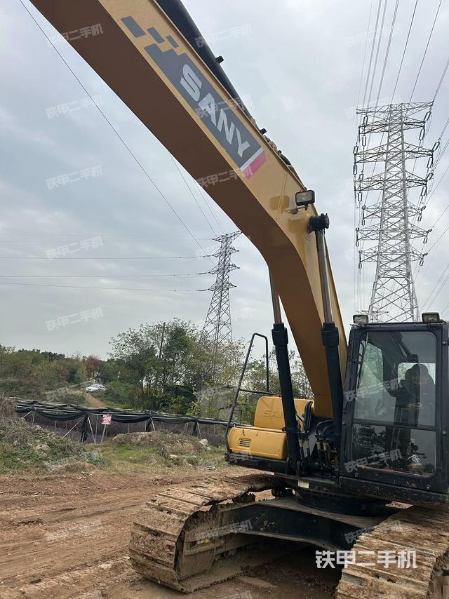 大臂整體?右側（工作和回轉裝置）