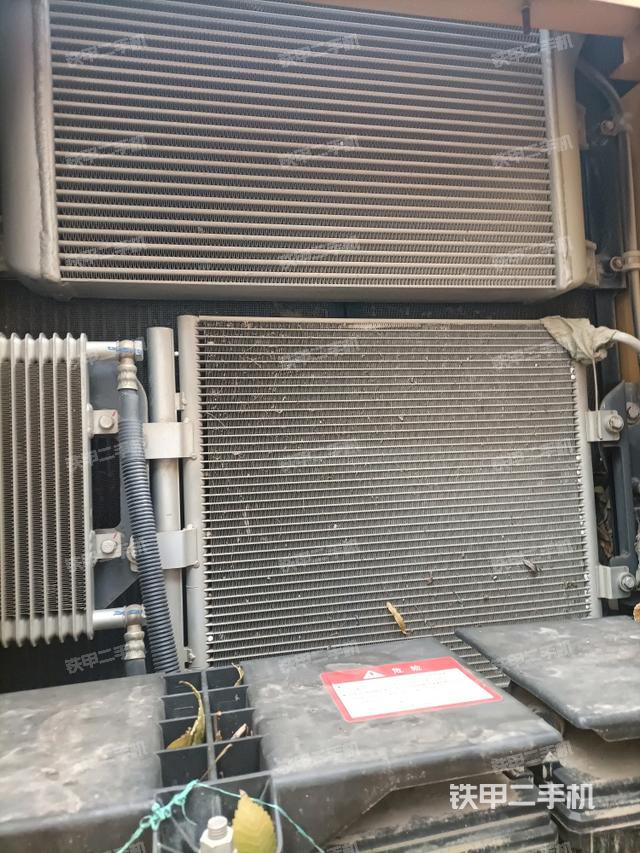 散熱器正面（大件艙室）