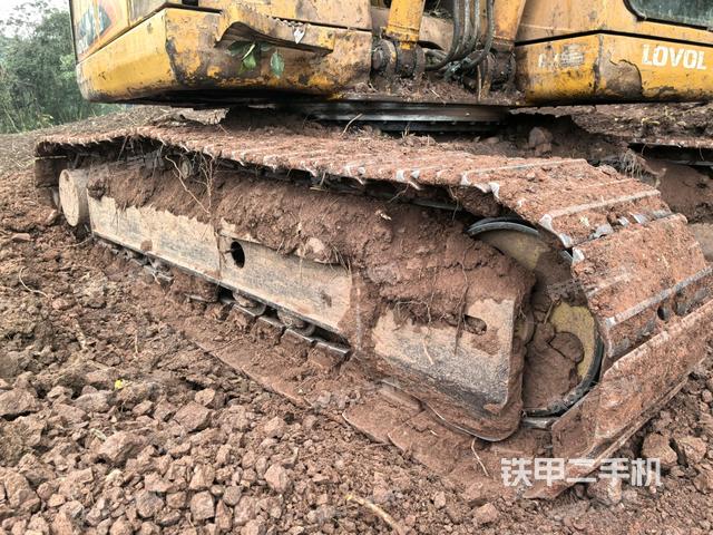 左側(cè)履帶整體?（行走機(jī)構(gòu)）