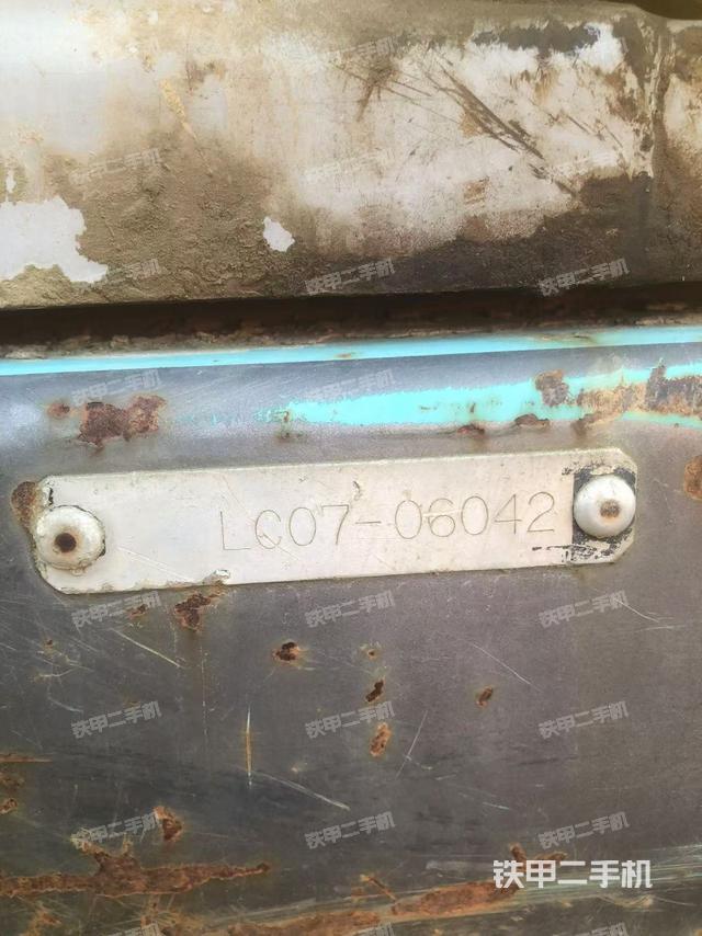 大臂背部俯視（工作和回轉(zhuǎn)裝置）