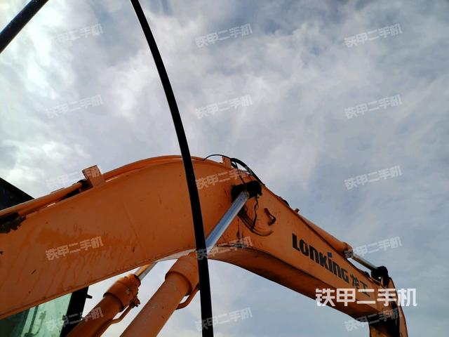 大臂整體?右側(工作和回轉裝置) 大臂整體?右側(工作和回轉裝置)