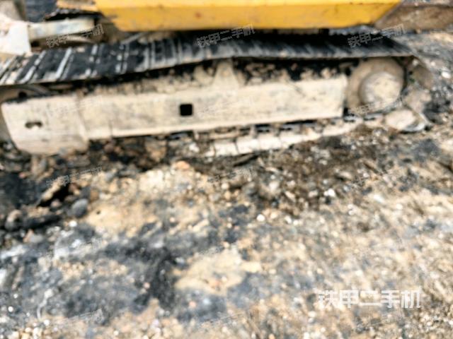 右側(cè)履帶整體?（行走機(jī)構(gòu)）