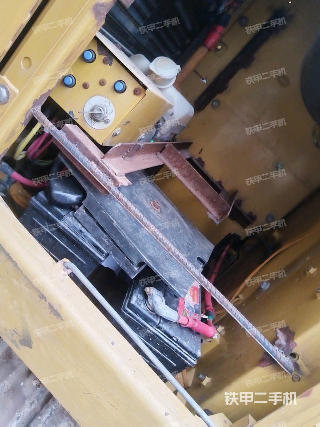 電瓶（大件艙室）