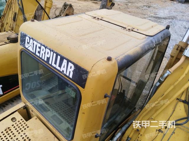 駕駛室頂部俯視(上車部件) 駕駛室頂部俯視(上車部件)