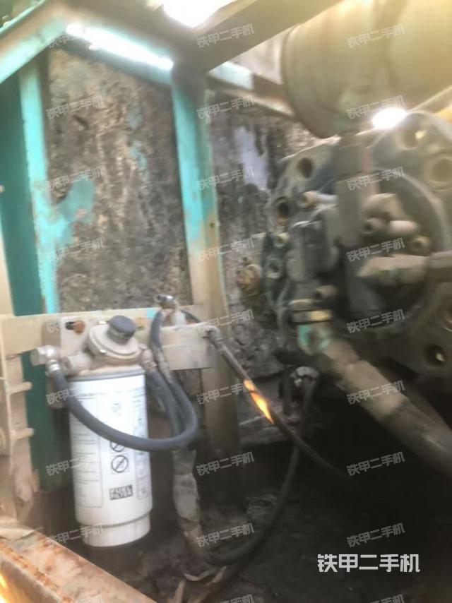 液壓泵斜45?左（大件艙室）