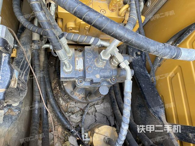 回轉(zhuǎn)馬達（上車部件）