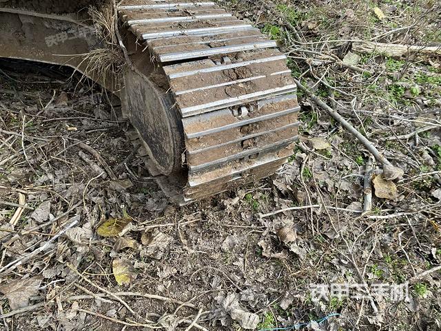 左側(cè)行走馬達蓋板（行走機構(gòu)）