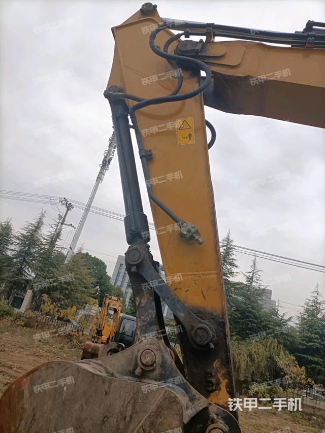 小臂整體左后（工作和回轉(zhuǎn)裝置）