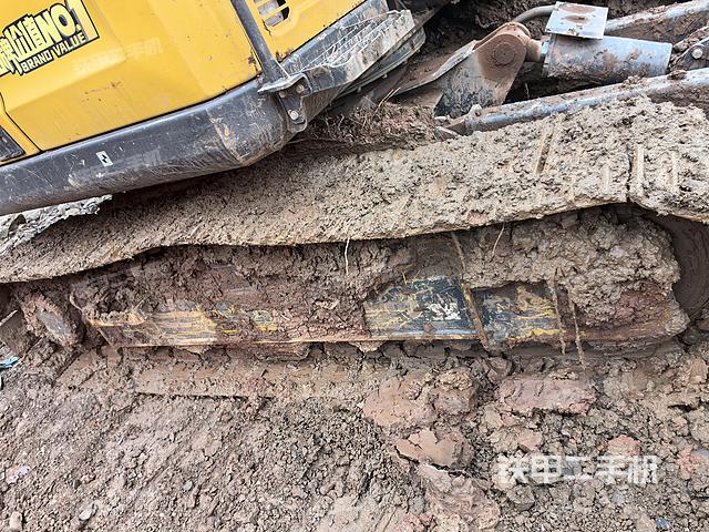 單側(cè)履帶整體（整機(jī)外觀）