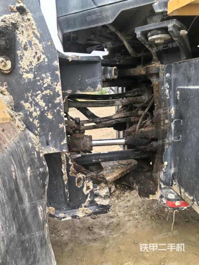 前驅(qū)動(dòng)橋（液壓/傳動(dòng)系統(tǒng)）