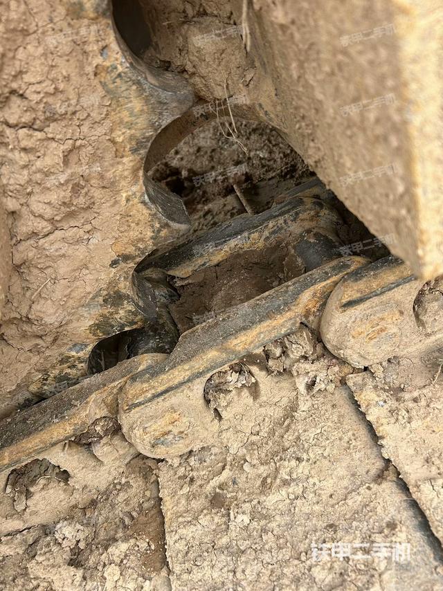 右側履帶整體（行走機構）