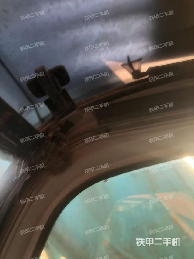 座椅后部（駕駛室部分）