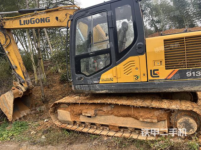 柳工CLG913E挖掘机