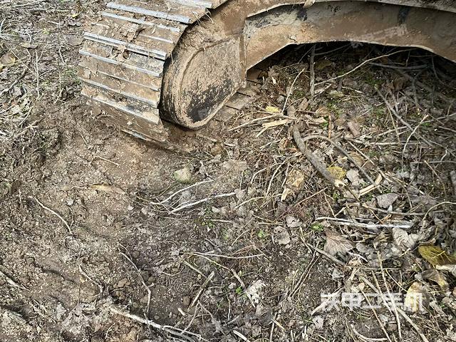 右側(cè)行走馬達蓋板（行走機構(gòu)）