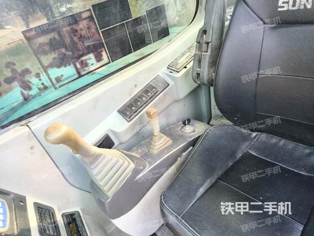 座椅后部（駕駛室部分）