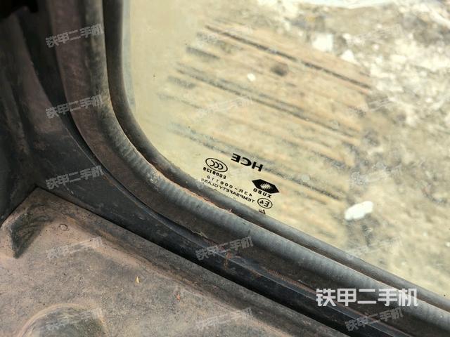 后窗玻璃角標(biāo)(駕駛室部分) 后窗玻璃角標(biāo)(駕駛室部分)