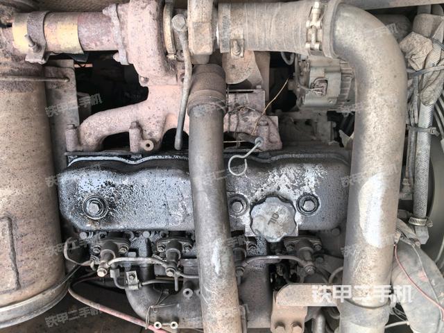 氣門室蓋螺絲特寫（上車部件）