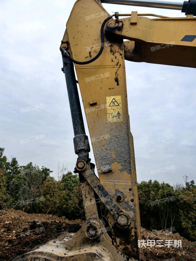 小臂整體左后（工作和回轉(zhuǎn)裝置）