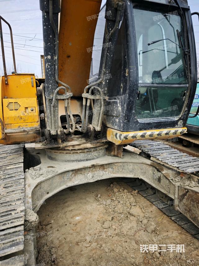 駕駛室整體（整機(jī)外觀）