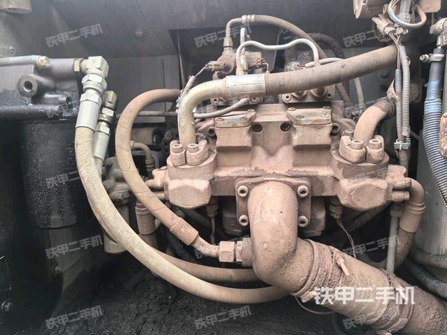 液壓泵室（大件艙室）