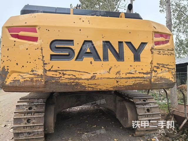 駕駛室頂部（整機(jī)外觀）