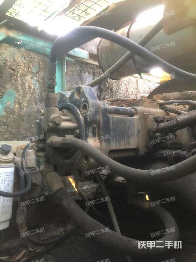 液壓泵室（大件艙室）