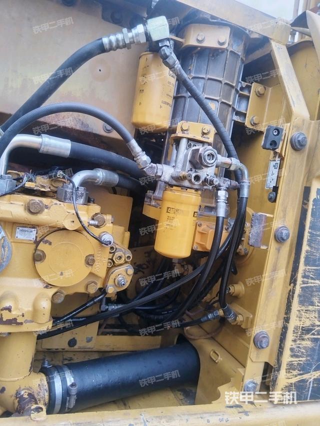 液壓泵斜45?左（大件艙室）