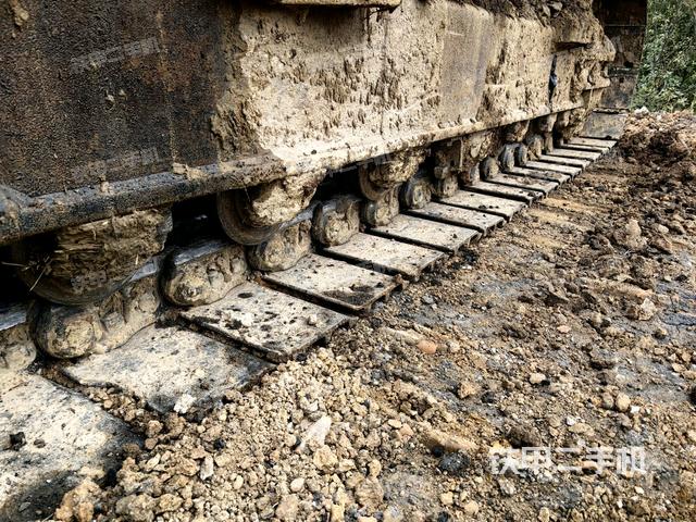 右側(cè)履帶整體（行走機(jī)構(gòu)）