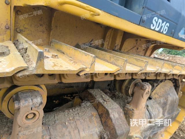 左驅(qū)動(dòng)輪（推土機(jī)底盤及工作裝置）