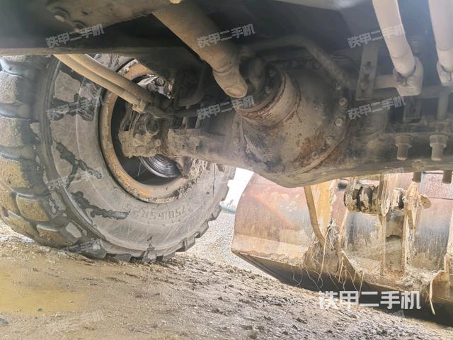 后驅(qū)動(dòng)橋（液壓/傳動(dòng)系統(tǒng)）