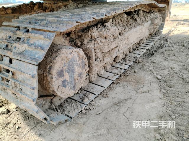 右側履帶整體(行走機構) 右側履帶整體(行走機構)