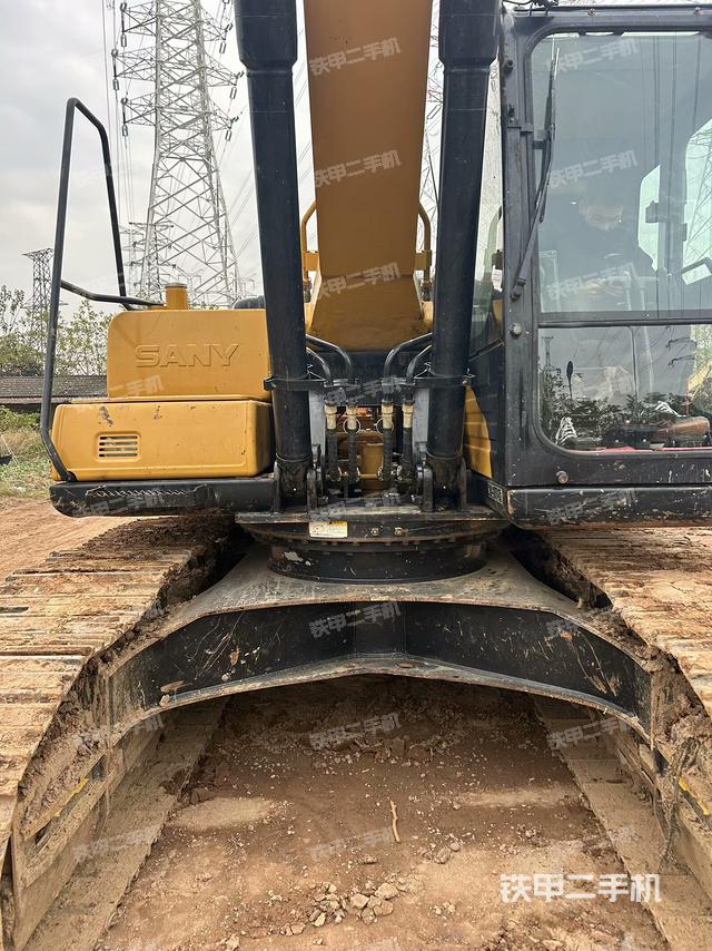 大臂油缸整體?豎拍（工作和回轉裝置）