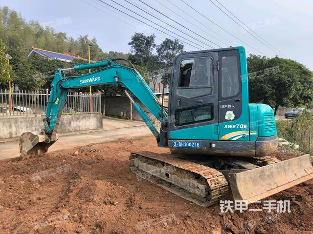 左后45（整機外觀）