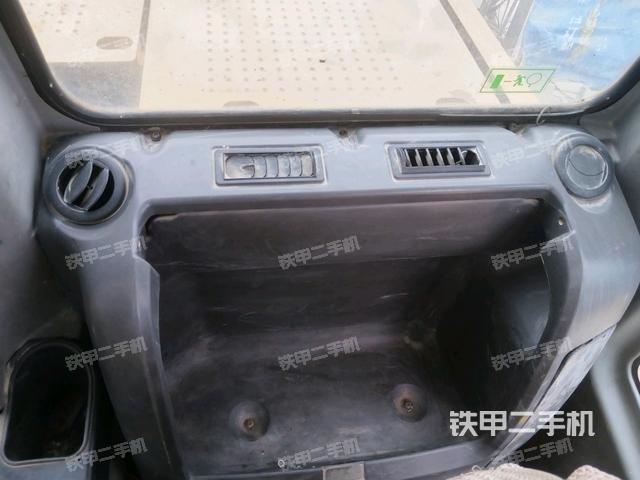 座椅后部（駕駛室部分）