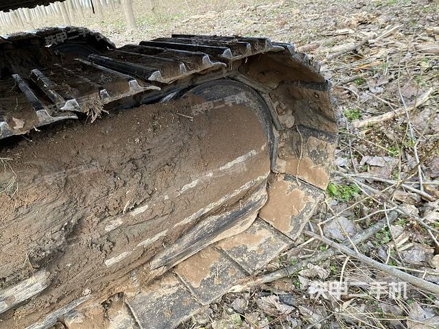 右導向輪（行走機構(gòu)）